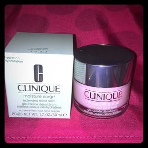 Clinique moisture surge